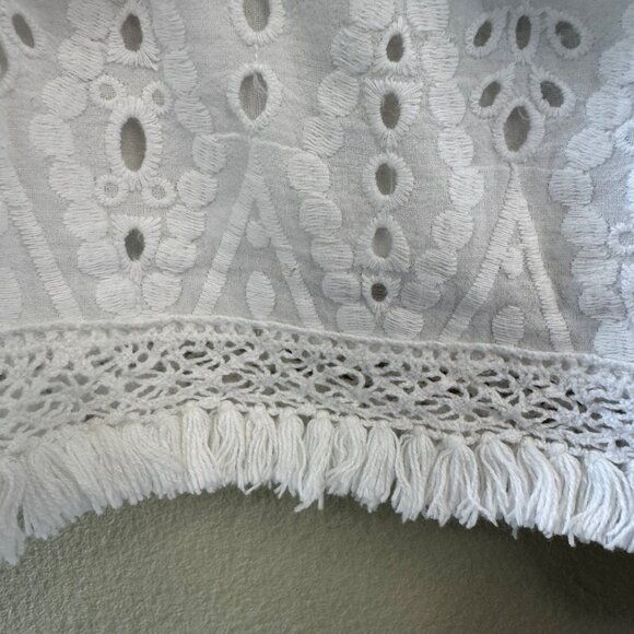 PINK CHICKEN White Eyelet Dress Girls 6 Tiered Sleeveless Boho Fringe Hem Cotton - Picture 4 of 6